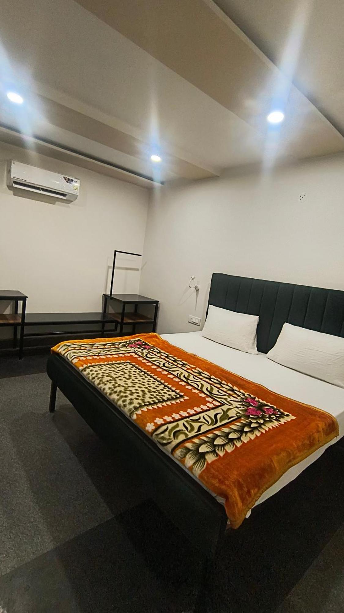 Townhouse 03 Hotel 아그라 외부 사진